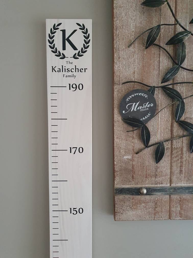 Personalised Height Chart - Wreath